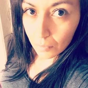 Meet your Posher, Chrystal